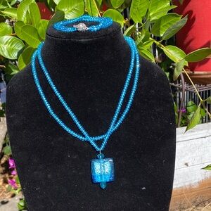 Handmade necklace + bracelet set magnetic closures.